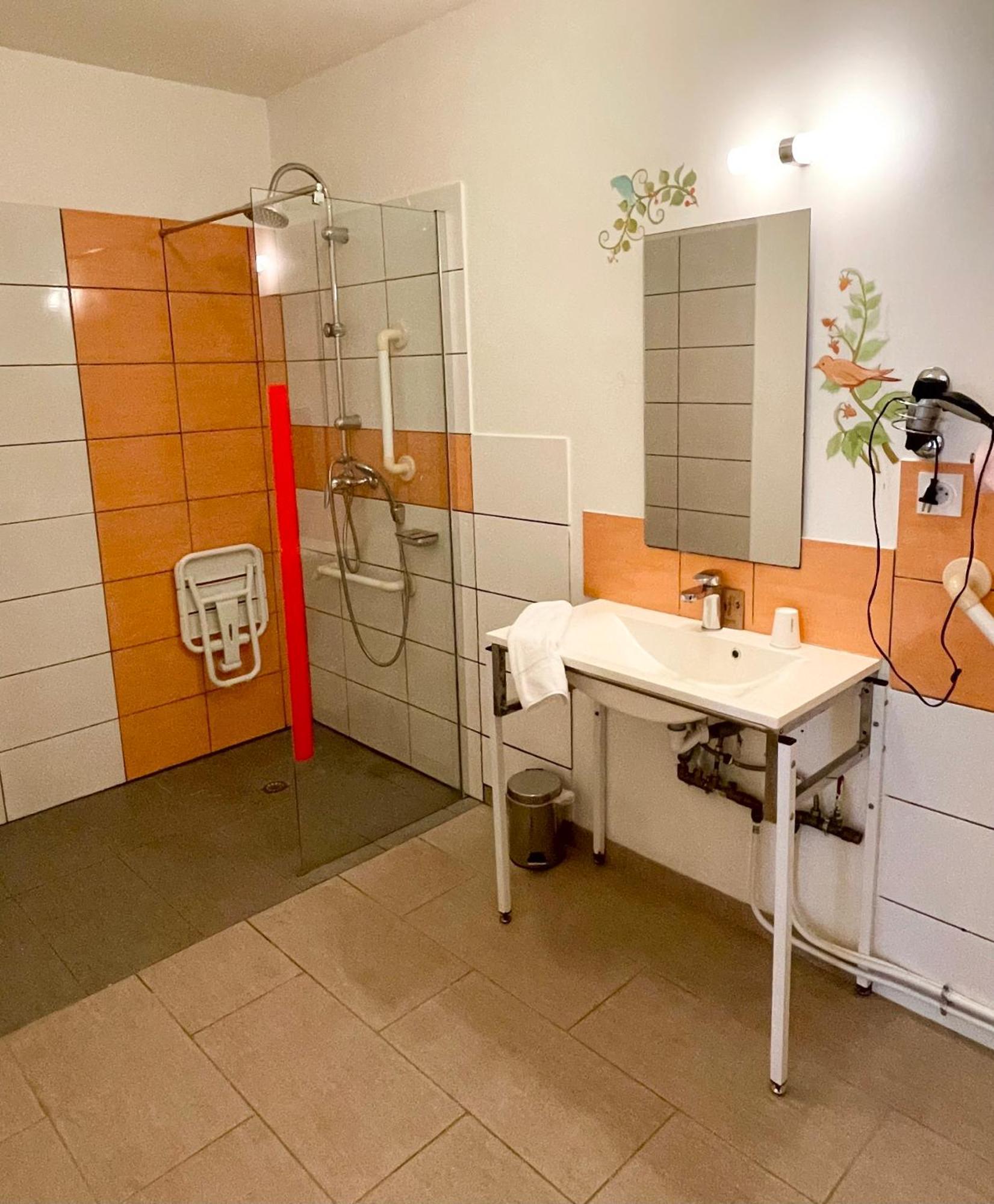 Hotel Nemo Aeroport De Pau - Kb Hotel Group Sauvagnon Zimmer foto
